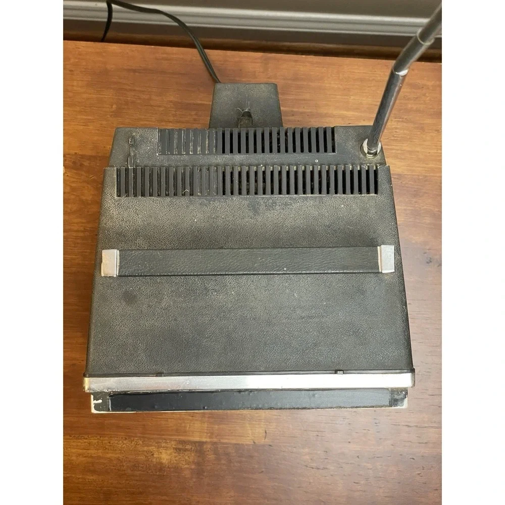 Vintage Sony portable transistor TV TV-920U‎